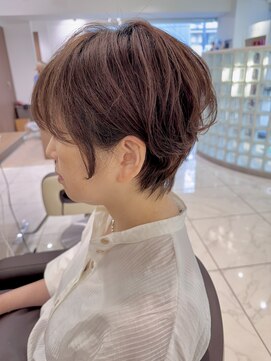 アッシュ 下北沢店(Ash) ゆるめパーマのショートボブ