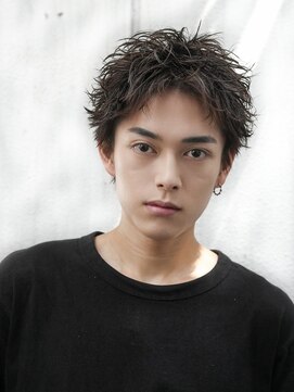 フィフス トウキョウ (fifth TOKYO) 渋谷スパイキーパーマスパイキーショート刈り上げショート