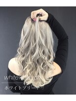 ココ 横浜(coco)&nbsp;ハイライト、ブリーチ、ダブルカラー、インナーカラー、エクステ