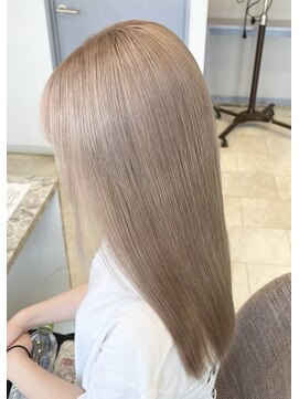 ラピステン 福岡天神 大名店(Lapis) 10代・20代/ブリーチ2回～/ミルクティーベージュ/ダブルカラー