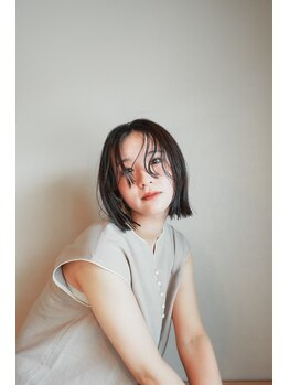 在り家 別邸(bettei)の写真/骨格と癖を見極め、日常まで美しく続く持続美カット提案。自宅でもまとまり、扱いやすさが好評。
