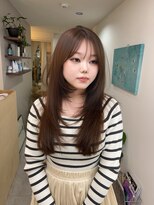 クイ(quii)&nbsp;韓国風ハッシュカット×マロンベージュ
