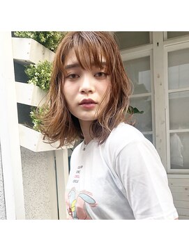 リラ バイ クオーレ(LIRA by CUORE) エアリーボブヘア