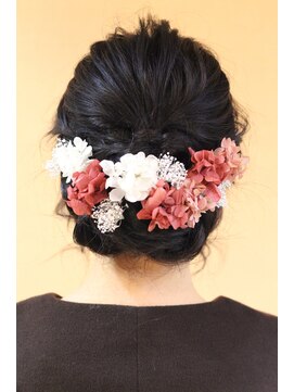 ヘアーガーデン ハニワ(Hair Garden 葉庭) 卒業式・成人式 定番スタイル ローウエイト