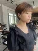 耳にかけて可愛いショート