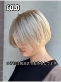 金髪ショート