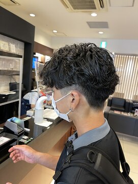 カミエ(kamie) ◎スパイラルパーマ メンズパーマ 三宮