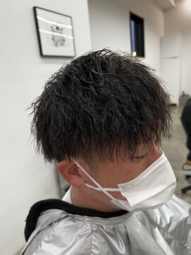 ハイブ 金沢(Hive) 20代メンズパーマツイストパーマツイストスパイラルパーマ短髪