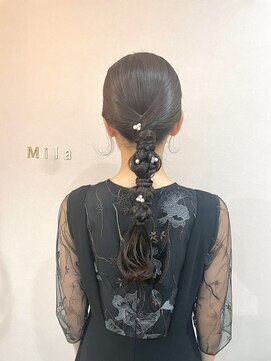 ミラ(Mila) パールアクセ♪タイト編みおろし★お呼ばれヘアアレンジ