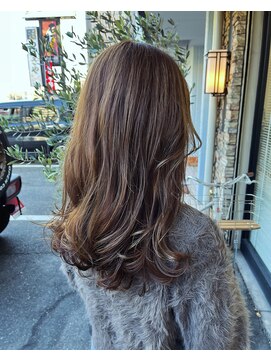 バイエイト 野並店(By Eight) グレージュ×柔らかロング