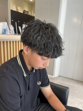 ルクス(Luxs) 【マッシュ×波巻きパーマ】