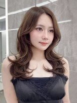 マウルルナ(MAEUL luna)&nbsp;メルティカラー　くびれヘア　夏のヘアアレンジ