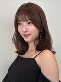 顔周りレイヤーカットくびれヘアミルクティーベージュカラー