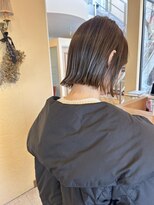 ルシュカイチマルニ(Rasca102)&nbsp;Rasca◇切りっぱなしボブ　カーキグレージュ　アッシュカラー