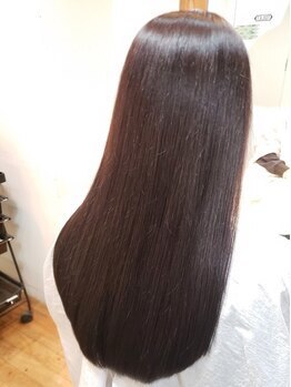 エスト 西台(est)の写真/《カット+縮毛矯正+Tr¥22000》ダメージレスを第一に考えたまっすぐ過ぎない自然なストレートへ[西台]