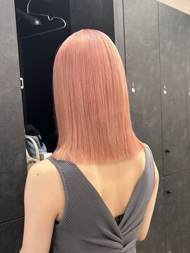 ヴィオットバイサロン(Viot by Salon) 切りっぱなしロブ ブリーチ2回~pail pink