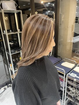 髪屋 紬 ハイライト/外国人風カラー/シャドールーツ/バレイヤージュ