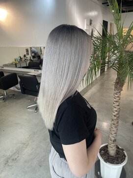 キング 高槻(K!ng) 縮毛矯正髪質改善ハイライトレイヤーカット高槻美容室エクステ