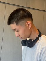 エリマバイフィフス 調布(elima by fifth) 調布スパイキーショートアップバングボウズフェード