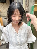 トナリ(tonari)&nbsp;顔まわりレイヤースタイル×ルーツデザイン