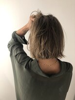 ブロンドベージュ　ラフボブ
