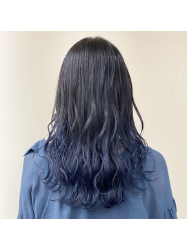 アイコニック 天神店(ICONIQ) カラーマジック【ブルー系×寒色系】