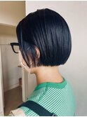 ブルー切りっぱなしボブ