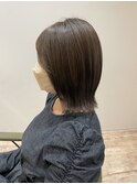 オリーブベージュカラー