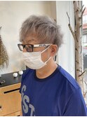 男性にもオススメ!ホワイトグレーカラー