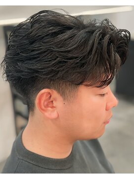 バース バイ ハピネス(BIRTH by happiness) 奈良men's短めフェザーショート