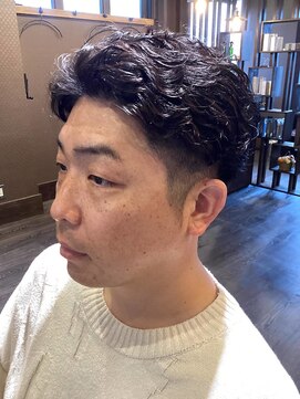フェリックス(Felix) ツーブロック×パーマ