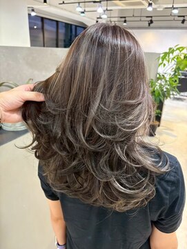 メリー オオサカ(Merly Osaka) ハイライト/似合わせカット