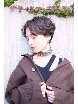 エース (ACE) ACE LA センターパート×透明感アッシュ