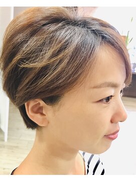 クロムヘアー(CHROME HAIR) ショートボブ