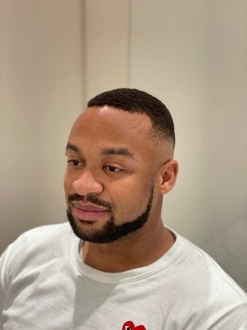 グリーディーフォックス 代々木(Greedy FOX) かき上げヘア/サイドパート/韓国マッシュ/フェードカット/代々木