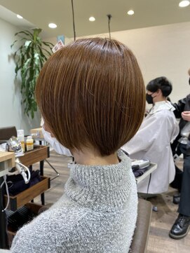 ザ ラブズ ラフズ ヘアー 本店(the loves laughs hair) 艶感ショートボブ