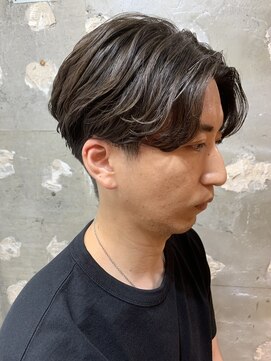 アカ(ACA) センターパートニュアンスパーマメンズマッシュパーマ札幌大通