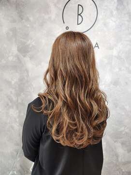 バッカ 横浜桜木町店(BACCA) 明るめグレイカラー