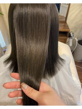 ヘア ミーツ ドレス プレローマ(HAIR meets dress pleroma) 美髪トリートメントエステ