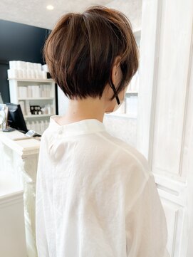 キャアリー(Caary) 福山caary小顔補正立体40代50代カットショートヘアショートボブ