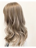 カルラ(Karra)&nbsp;アッシュブラウンハイライト