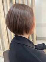 フゥカ 類家店(fuka) 八戸　丸みショートボブ　インナー　アッシュベージュ　30代40代