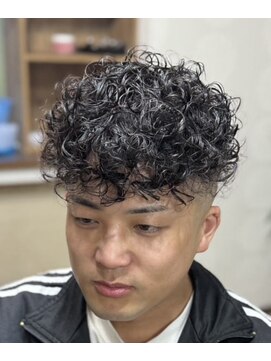 ピシャッとニ代目銀二郎 スペインパーマ