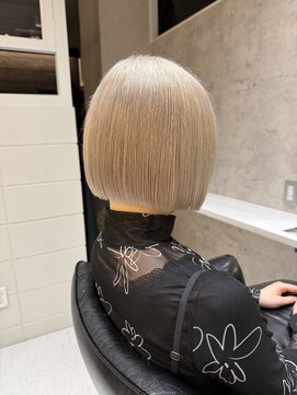 髪屋 紬 ホワイトベージュ/ハイトーン