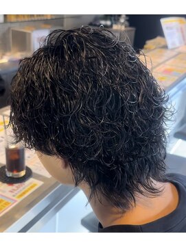 ダズルヘアーエイチ(DAZZLE hair H) 尾崎指名/マッシュウルフ×波巻きパーマ