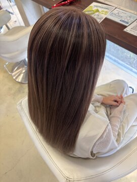 ロマンヤカタ ファース(ROMAN YAKATA fars) バレイヤージュ　上窪　10/17