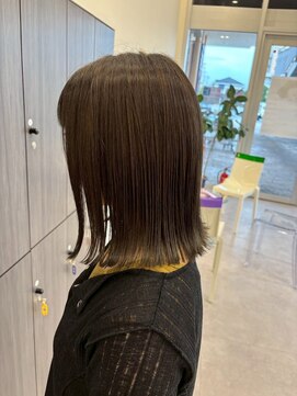 ボスクリエイション(BOSS CREATION) オリーブベージュ／切りっぱなしボブ