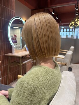 ヘアーアンドメイク ビス(HAIR&MAKE bis) ボブカット【KAYO】