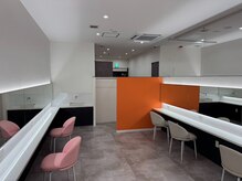 エル 中洲店(elle)の雰囲気（明るく広い店内です）