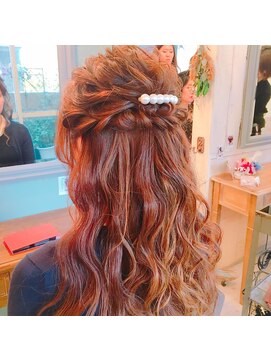 ヘアメイクアンドセットサロン リッコ(Hair make&set salon Ricco) Ricco　ゆるふわ波ウェーブハーフアップ　結婚式二次会セット